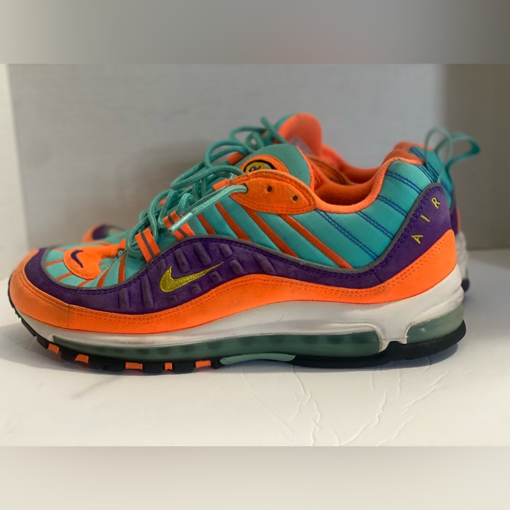 Nike Air Max 98 QS 'Cone' (924462-800)